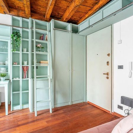 Mos29 - Luxurious Apartment - Near The Duomo Мілан Екстер'єр фото